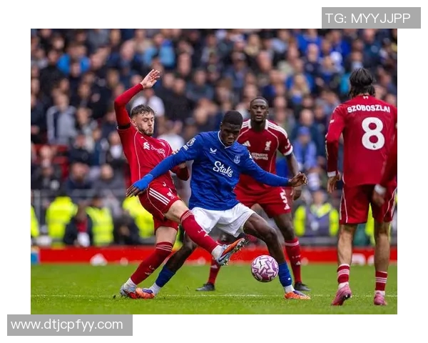 埃及足球明星埃赫拉的辉煌历程与对足球的热爱之路 埃及足球明星埃赫拉的辉煌历程与对足球的热爱之路