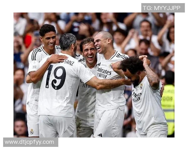 萨尔加多与皇马足球明星的辉煌岁月与传奇故事回顾