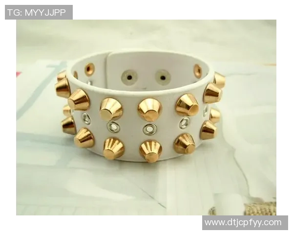 30号篮球明星手环引领潮流运动时尚让你在球场上闪耀夺目